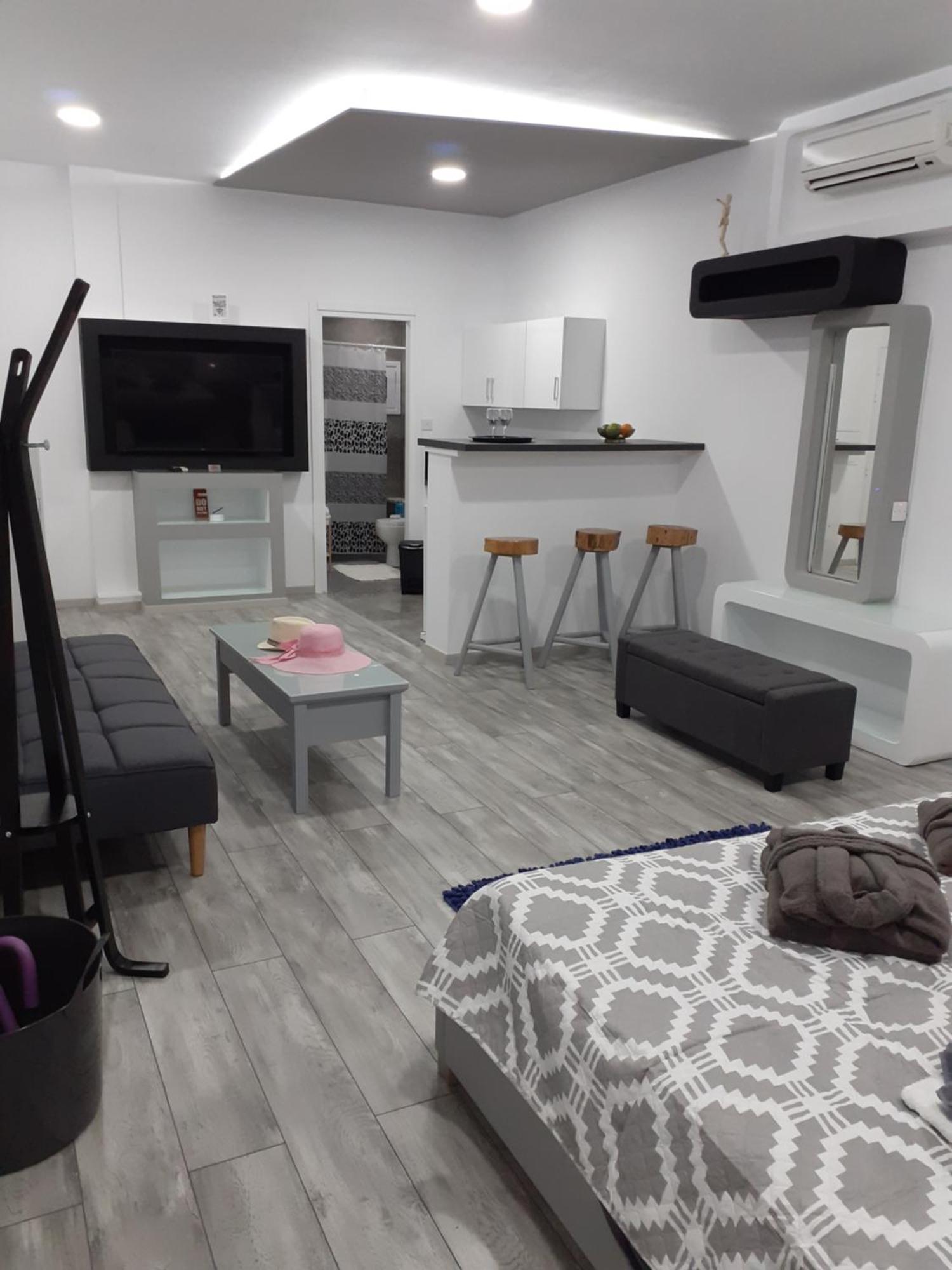 Deluxe Yiota'S Studio ! Klorakas Oda fotoğraf